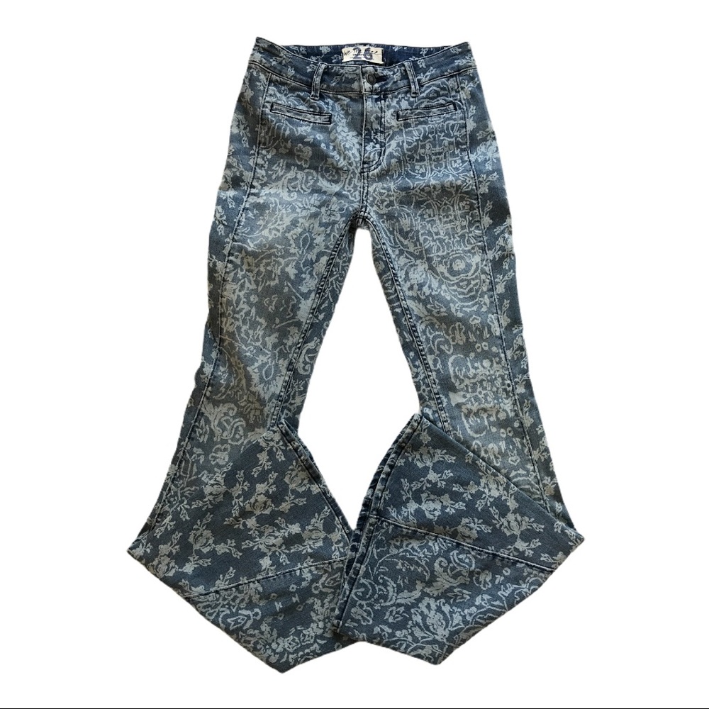 Free People Dream Lover Flare Printed Jeans NWT - Picture 5 of 9